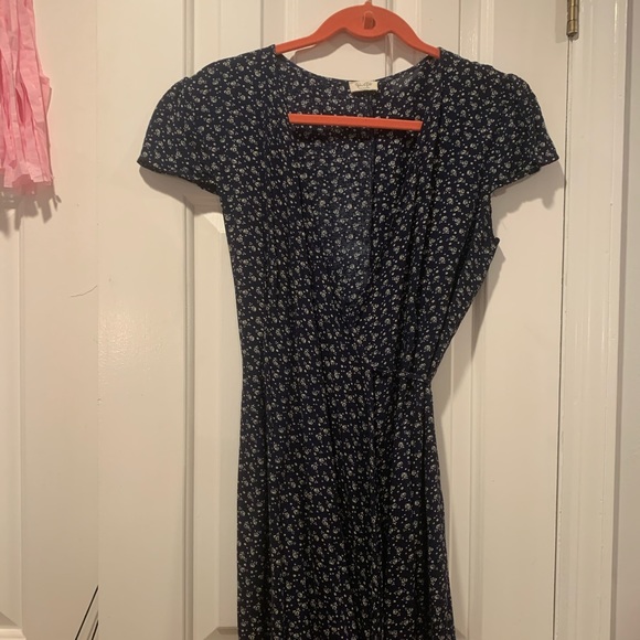 Brandy Melville Floral Wrap Dress - Picture 1 of 3